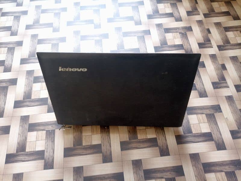 Lenovo Laptop 8