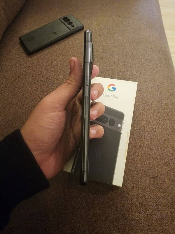 Pixel 7 Pro 10/10 Condition With Box Non PTA 2