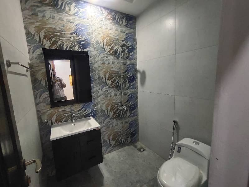 8 Marla Used House For Sale In Umar Block Bahria Town Lahore Lahore 8