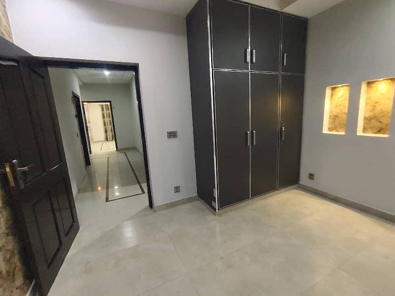 8 Marla Used House For Sale In Umar Block Bahria Town Lahore Lahore 12