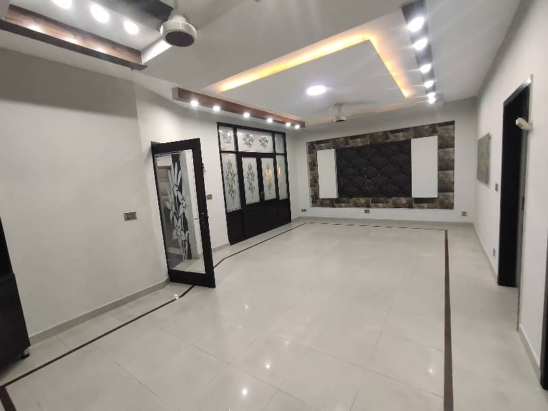 8 Marla Used House For Sale In Umar Block Bahria Town Lahore Lahore 16