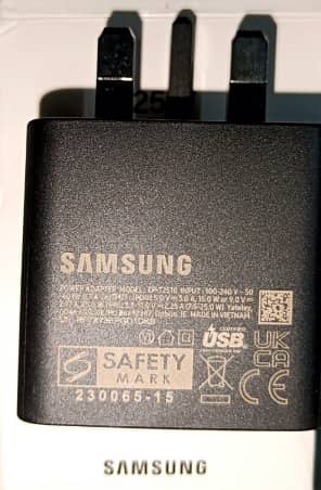 Samsung Official 25W PD Charger 3-Pin UK Plug 1