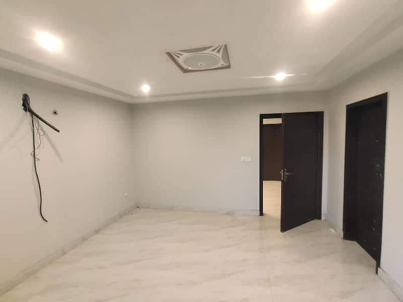 Brand New 1 Bedroom Apartment For Sale In Iqbal Block Bahria Town Lahore 16