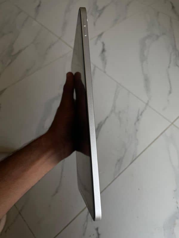 Apple IPAD 10TH GENERATION 64 GB 6