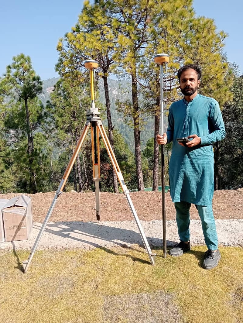 RTK GNSS Total Station Land Surveyor Topo Survey Mapping Town Planing 1