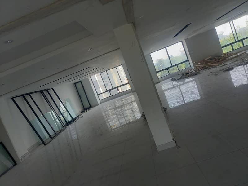 Blue area office 3200 square feet jinnah avenue for Rent 0