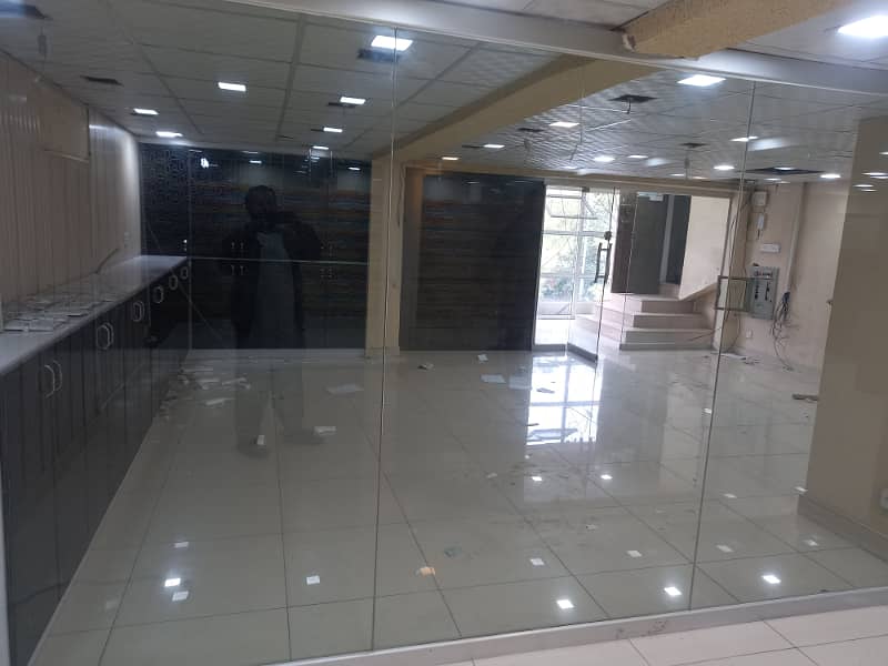 Blue area office 3200 square feet jinnah avenue for Rent 1