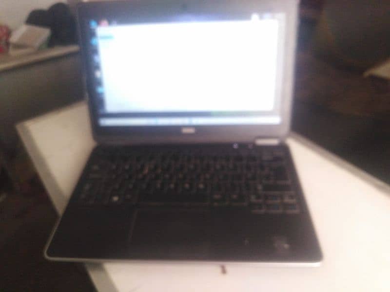 Dell Latitude E7240 i5 for sell 0