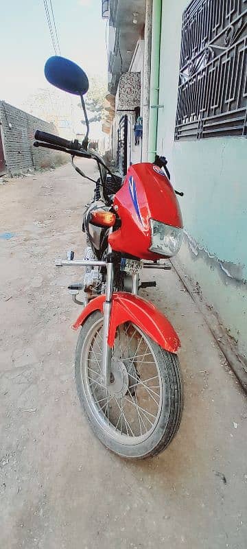 United 100CC motorcycle for sale 0