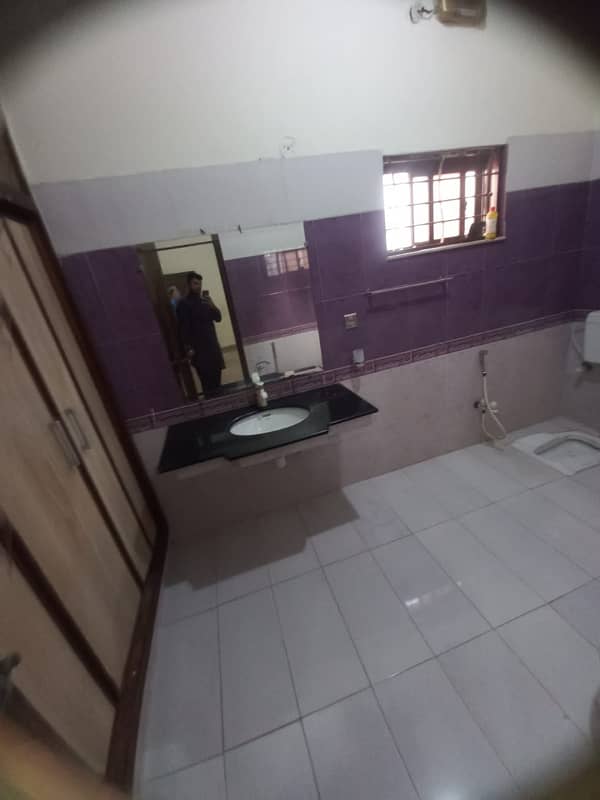 1 kanal lower portion available for rent in Velencia housing society Lahore 20