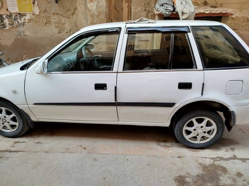 Suzuki Cultus VXLi 2010 7