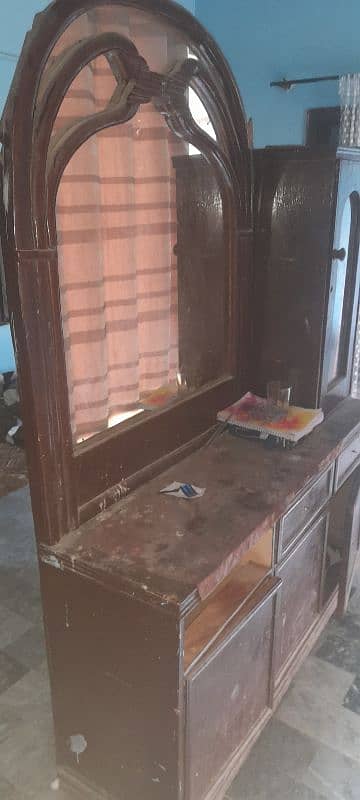 dressing table on affordable price 2