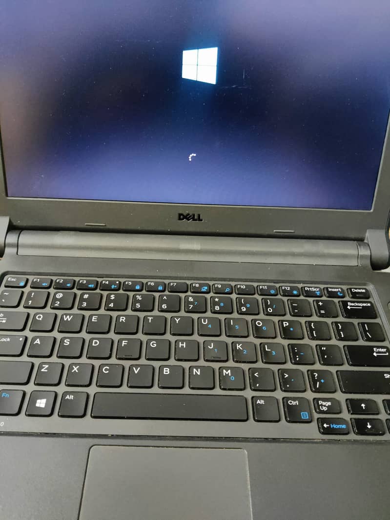 Dell Laptop core i5 4th Gen 1