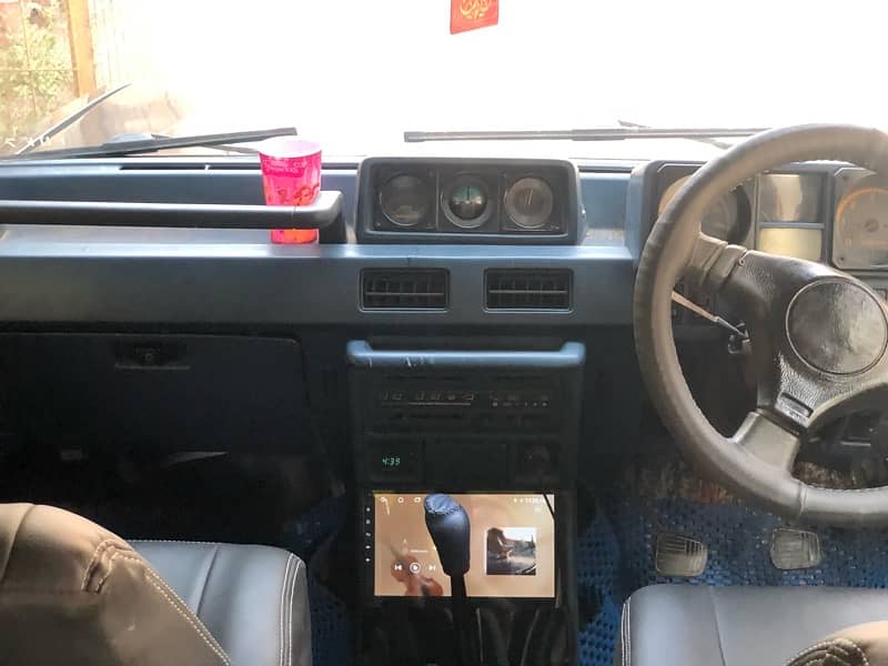 Mitsubishi Pajero 1987 5