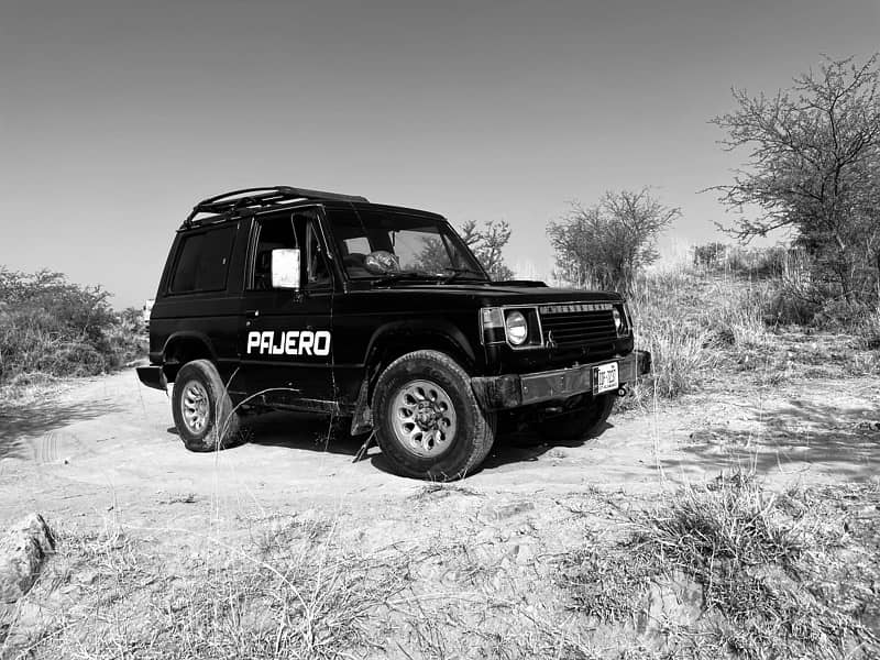 Mitsubishi Pajero 1987 6