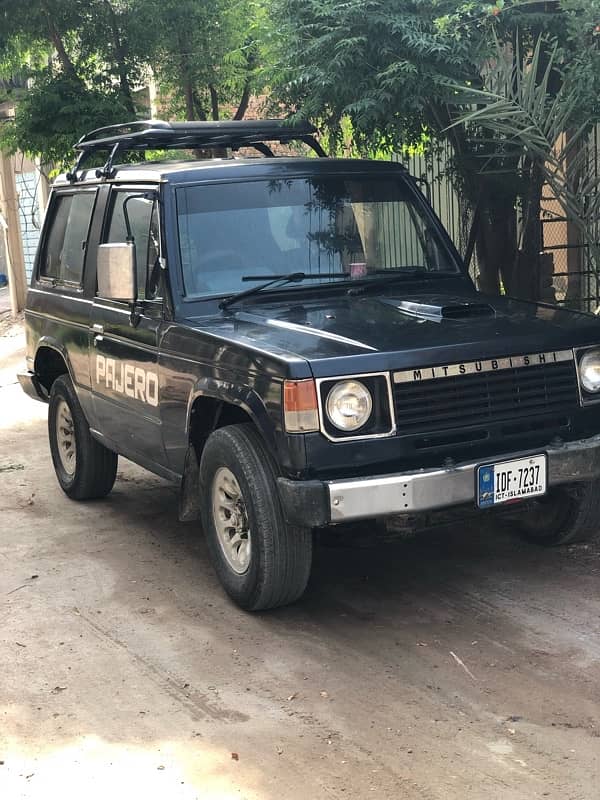 Mitsubishi Pajero 1987 10