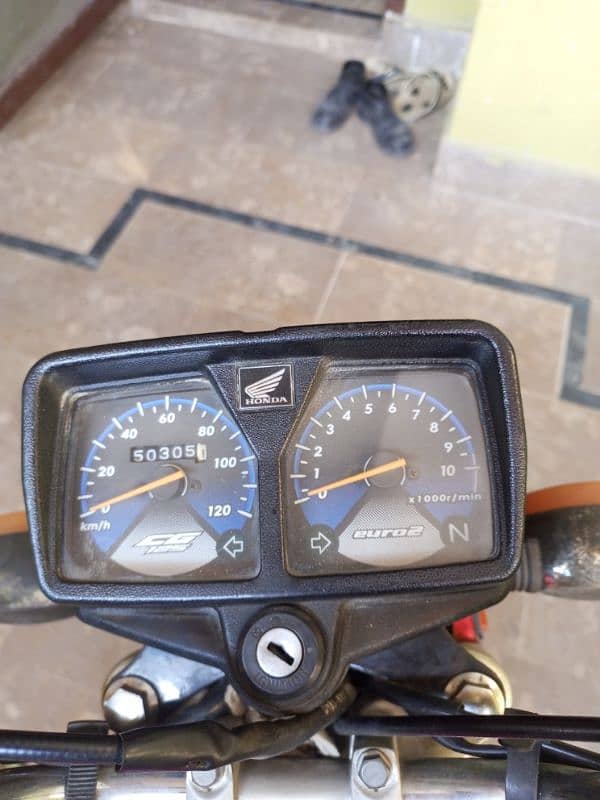 HONDA CG125 EURO 2 condition 10/9 seel engine genieun condition 3