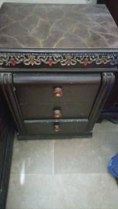 Urgent Sale: Double Bed in Prime Condition | Lahore