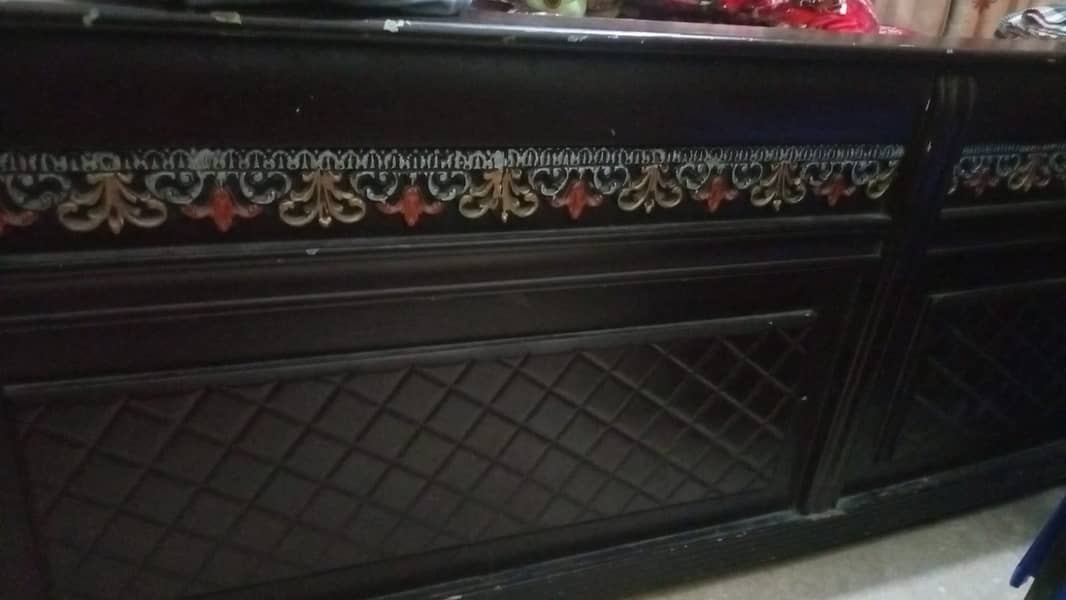 Urgent Sale: Double Bed in Prime Condition | Lahore 7