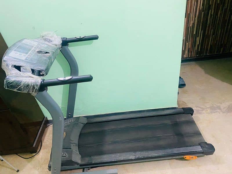 Gold Star Electric Treadmill 1