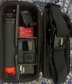 gopro hero 11 black (Almost New)