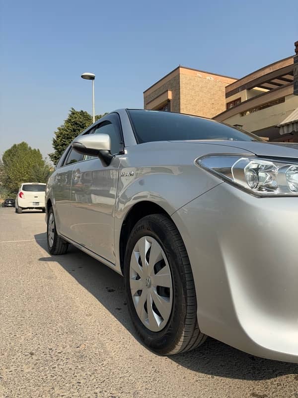 Toyota Corolla Fielder 2017 17