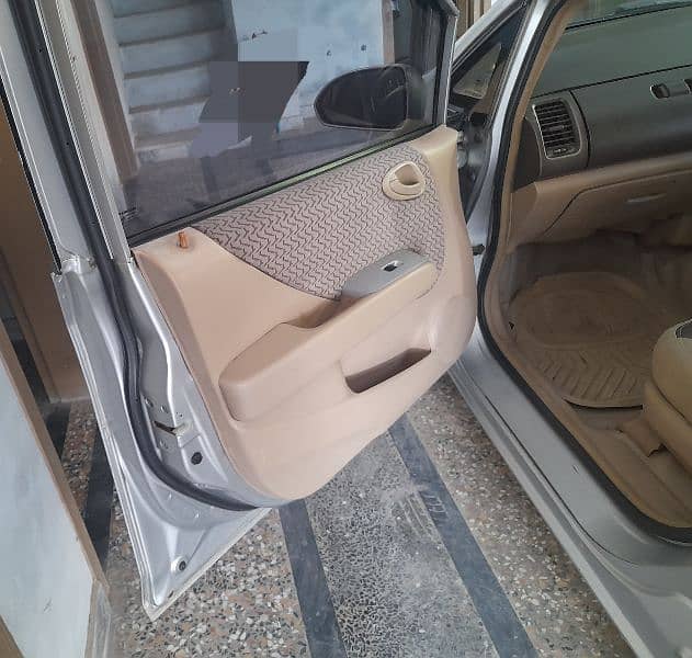 Honda City IDSI 2004 for Sale in Excellent Condition 8