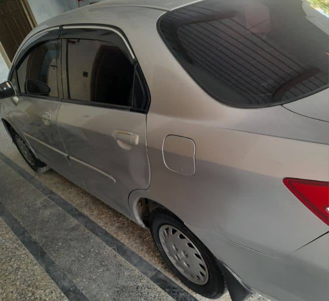 Honda City IDSI 2004 for Sale in Excellent Condition 10