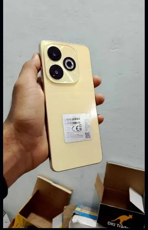 Infinix smart 8 pro 4+4 128 0