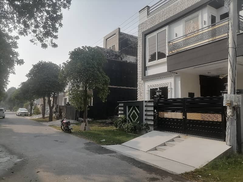 5 Marla House For sale In Rs. 19000000 Only 5