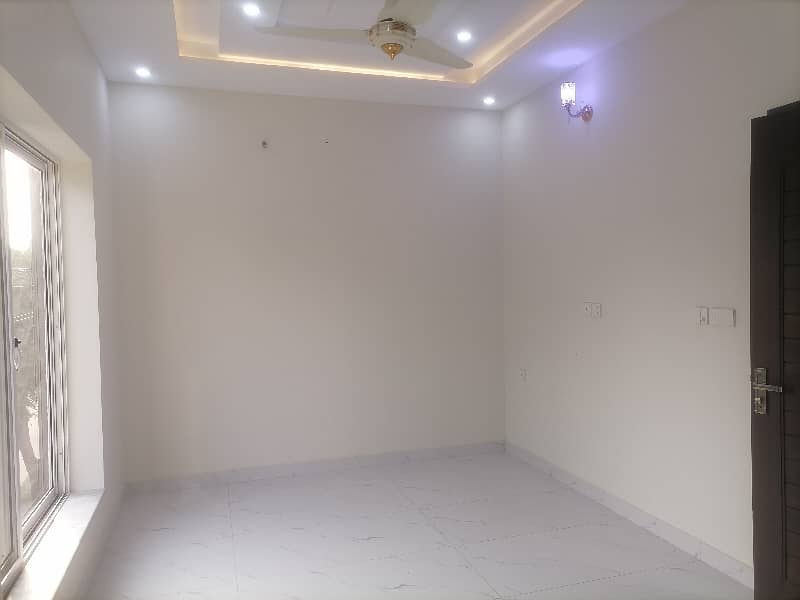 5 Marla House For sale In Rs. 19000000 Only 25