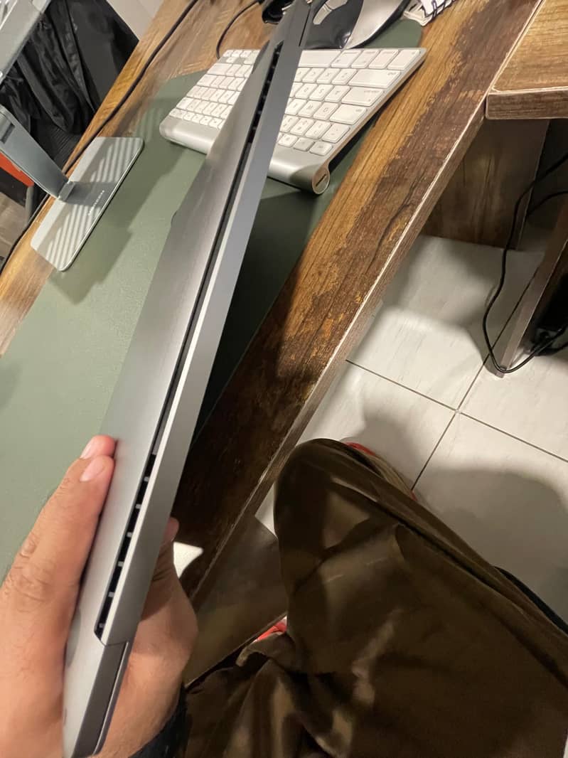 MacBook Pro 2020 M1 (13inch) Revolutionary Performance with Apple Sili 5