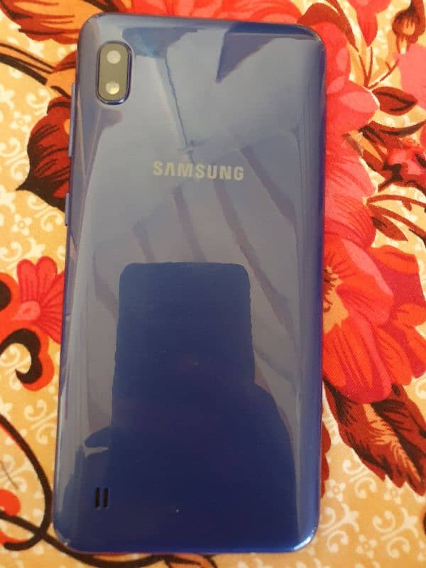 samsung s10 (2/32) location jhelum only mobile 2