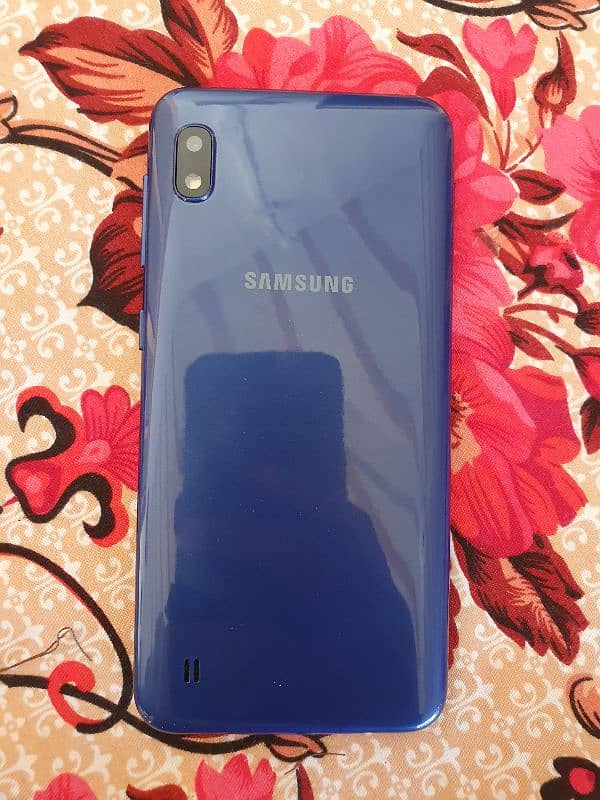 samsung s10 (2/32) location jhelum only mobile 3