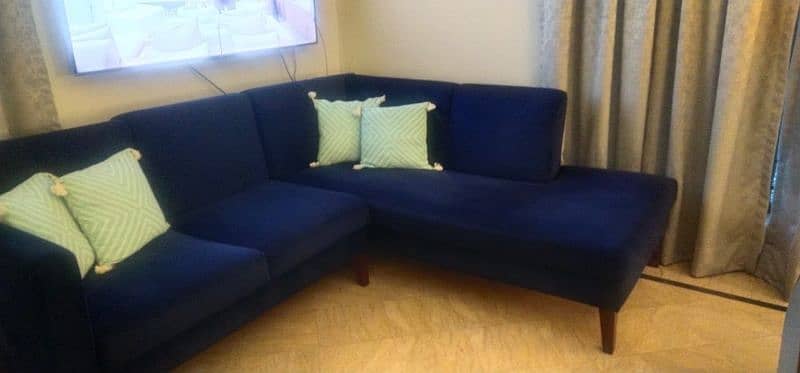 Almost new L shape sofa 2