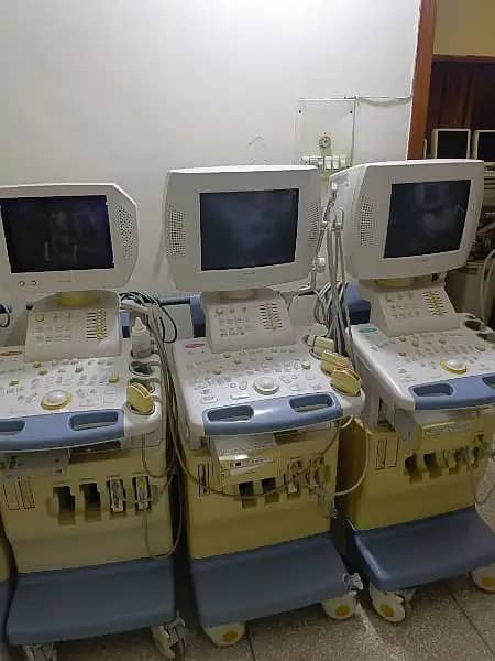 ultrasound machine / Toshiba  / japanese ultrasound machines 1