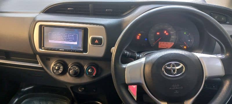 Toyota Vitz 2016 15