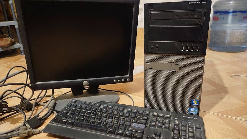 Dell Optiplex 790 I5 2nd Gen with 19-inch LCD and Keyboard 2