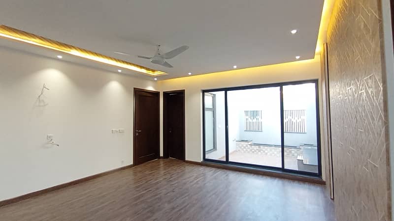 KANAL BUNGALOW FURNISHED HOUSE FOR SALE IN DHA PHASE 6 37