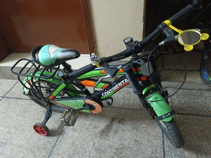 Kids bicycle for Sale 0