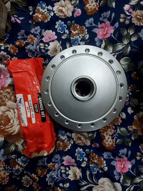 Honda 125 Genuine Spare Parts 11