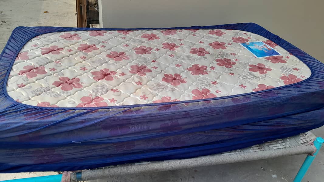 One week used single bed medicated mattresses 0