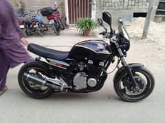 Heavy Sports Bike Honda CB Super Four 400cc in cafe racer shape !!