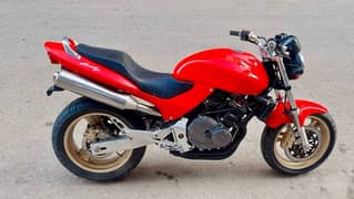 Heavy Sports Bike Honda Hornet 250cc in mint condition !!