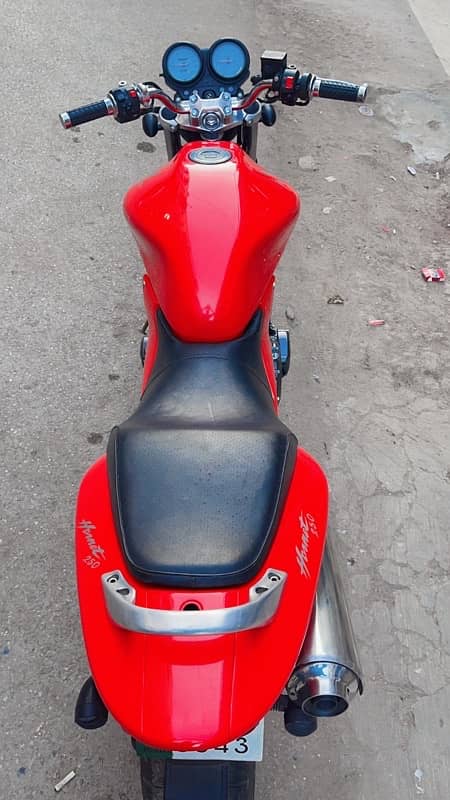 Heavy Sports Bike Honda Hornet 250cc in mint condition !! 4