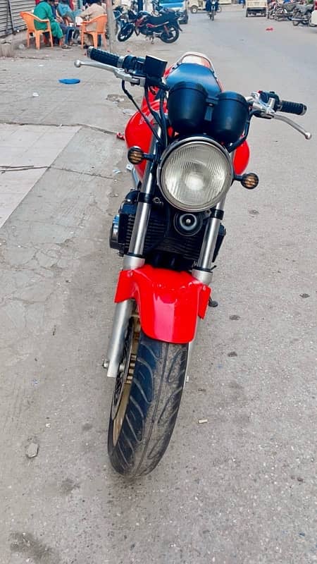 Heavy Sports Bike Honda Hornet 250cc in mint condition !! 12