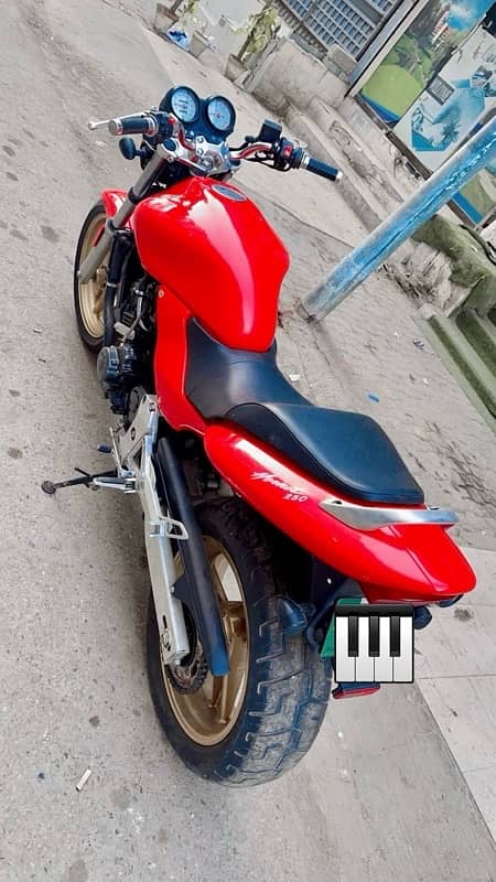 Heavy Sports Bike Honda Hornet 250cc in mint condition !! 14