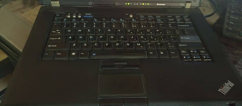 Thinkpad Lenovo T500 Series 4