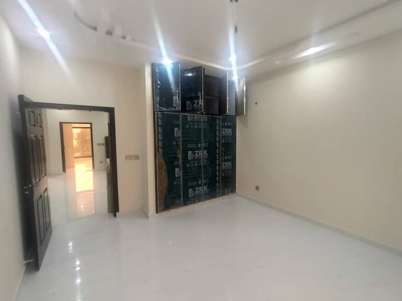 10 Marla Uppar Portion for Rent 3