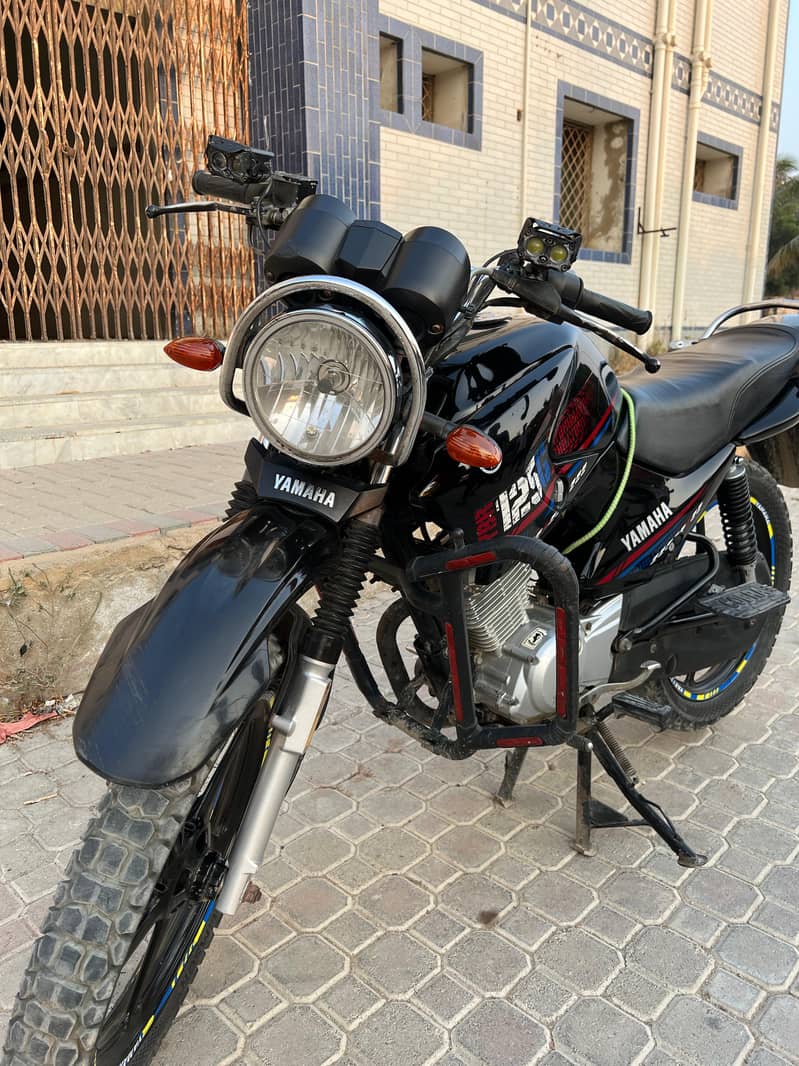 Yamaha YBR 125G 2022 3